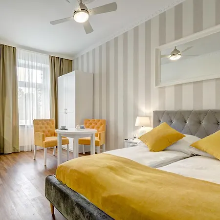 3 - Solaro Apartment *