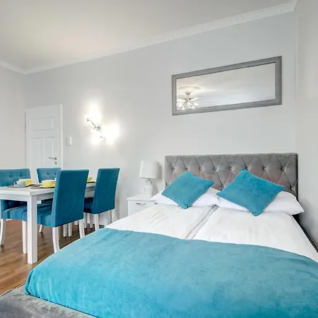 3 - Solaro Apartment *