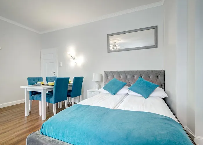 3 - Solaro アパート *